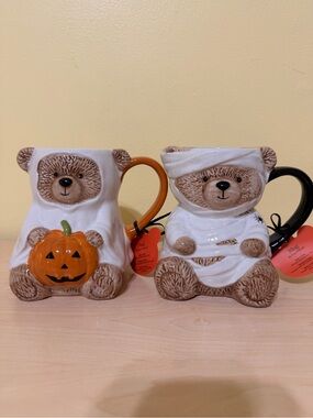 Creepy critters Halloween teddy bear mugs , mummy and ghost holding pumpkin